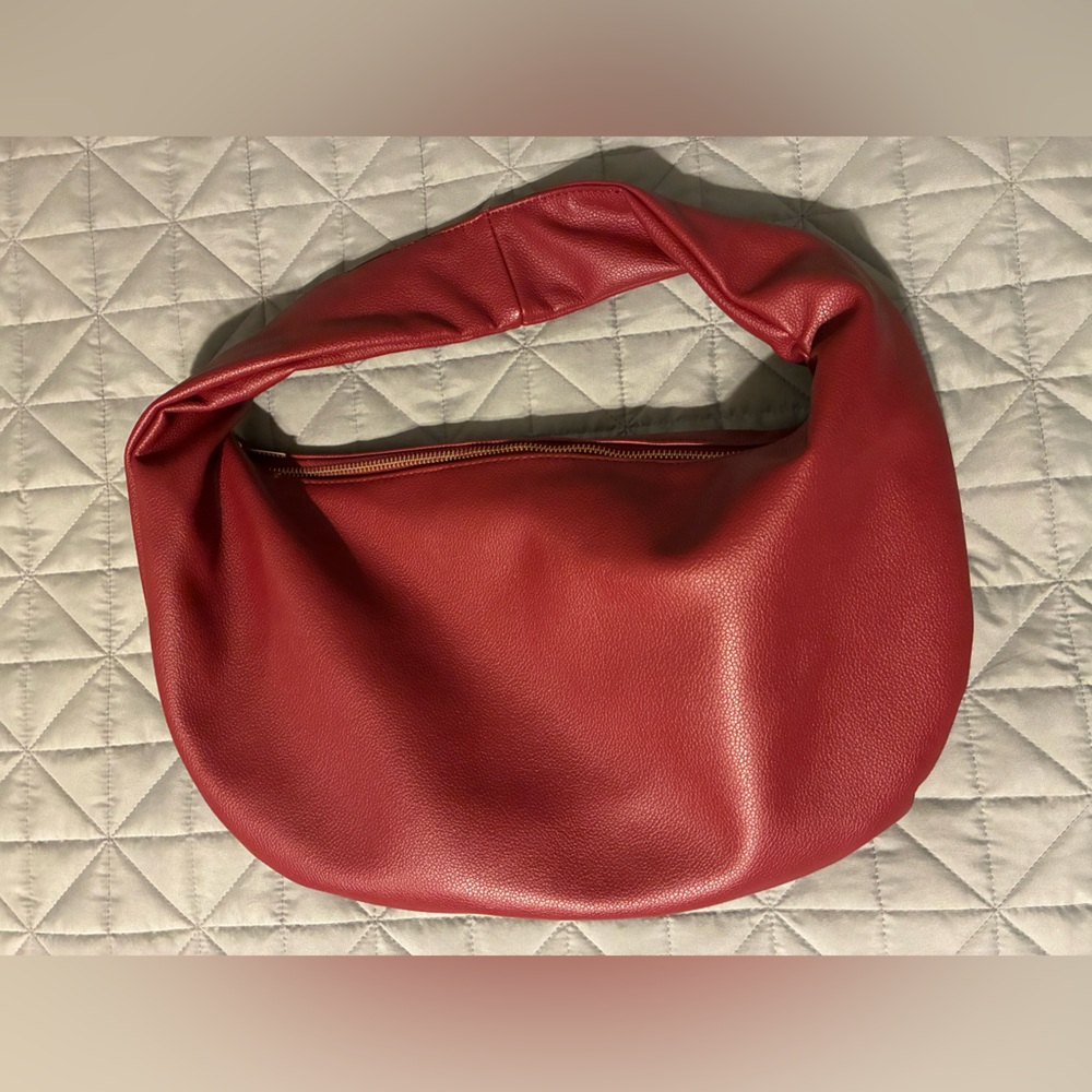 Elegant Burgundy Faux Leather Slouchy Shoulder Bag